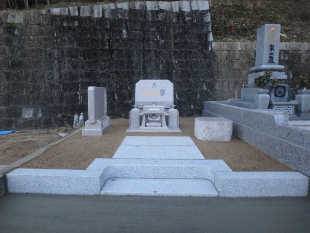 デザイン墓石を設置させて頂きました。