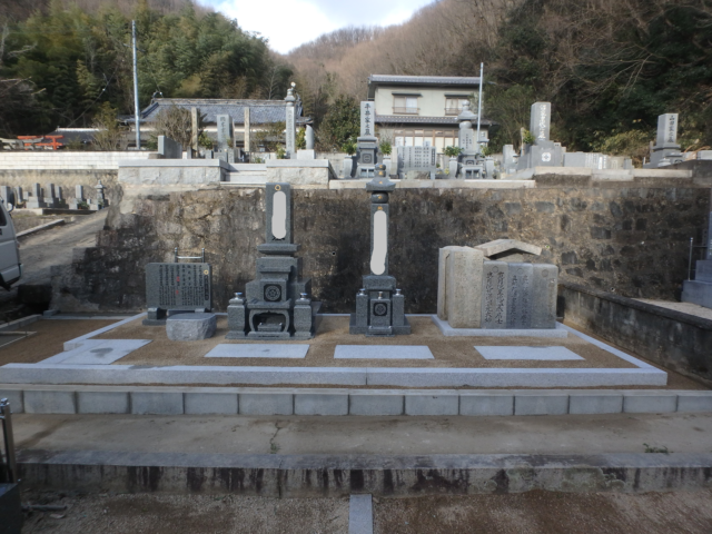 リフォームした墓地にお墓を移転・整理しました