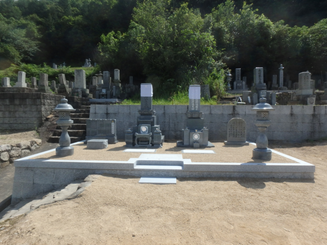 リフォームした墓地にお墓を設置しました