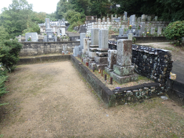 ご先祖様のお墓を整理し、墓地をリフォームしました