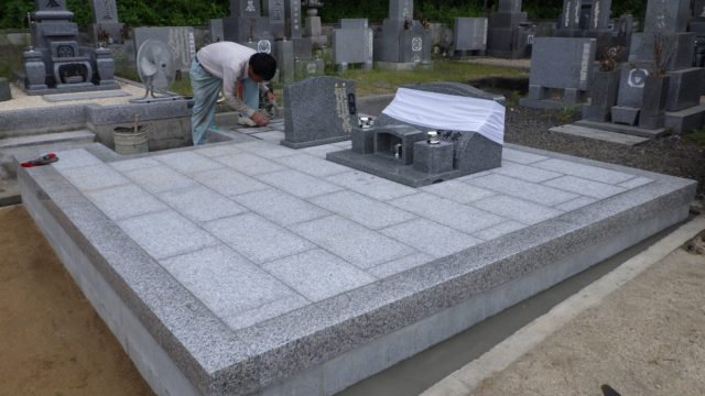 デザイン墓石を建立させて頂きました。