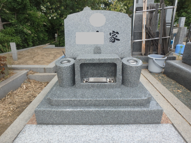 デザイン墓石を設置させて頂きました。