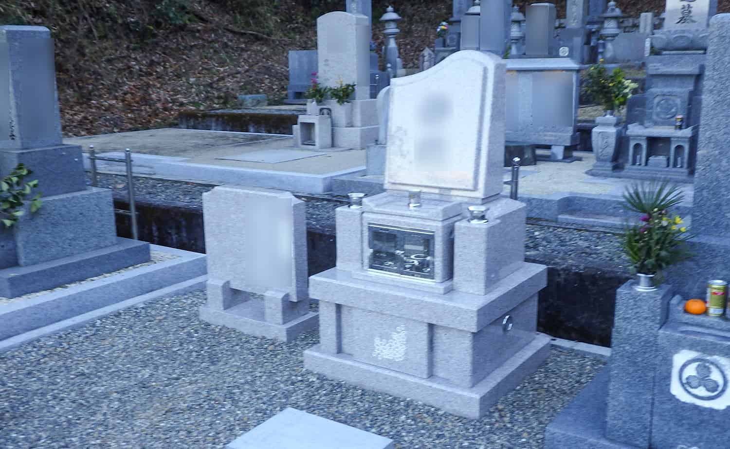 お母様らしさを大切に選んだ、やさしい印象の洋型墓石 / 東江原町
