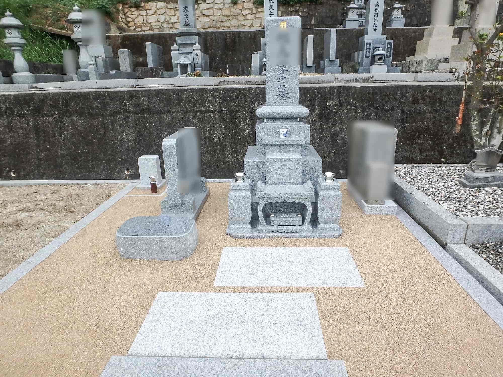 改葬・合祀を行い、ご先祖様のお墓を一つに整理 / 芳井町